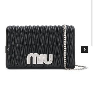 MIU logo matelasse leather bag